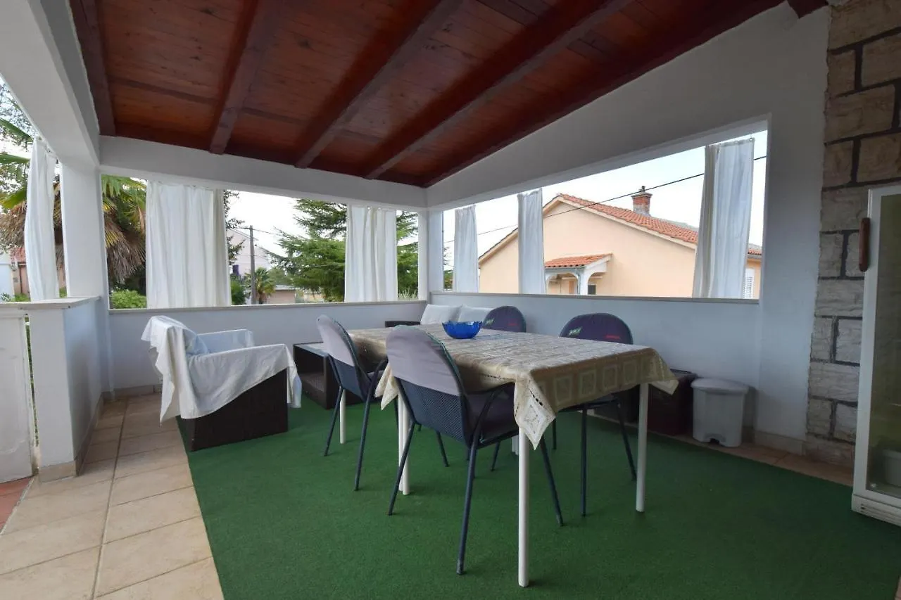 Apartment Angela Malinska Croatia